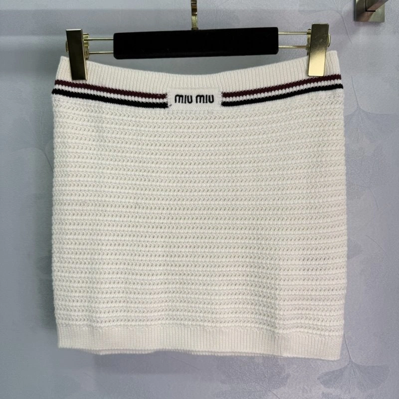 Miu Miu Dress Suits Versatile 154554