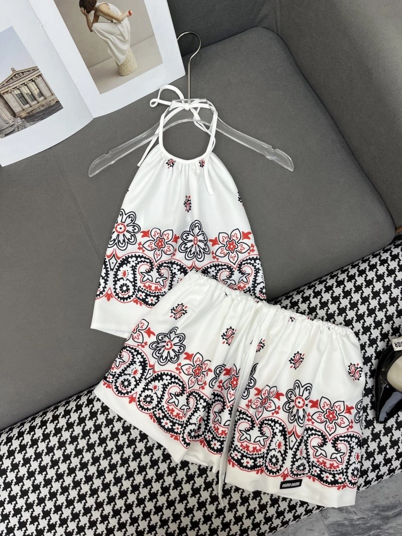 ComfortFit Miu Miu Dress Suits 154518