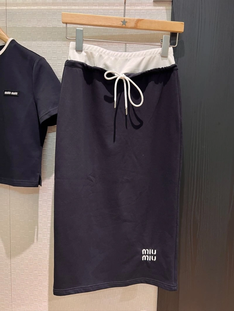 WaterResistant Miu Miu Dress Suits 154516