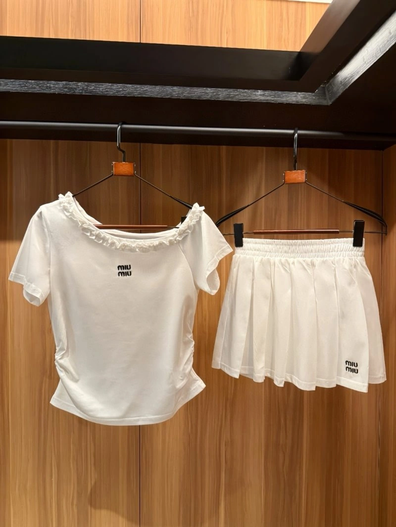 Miu Miu Dress Suits EyeCatching 153024