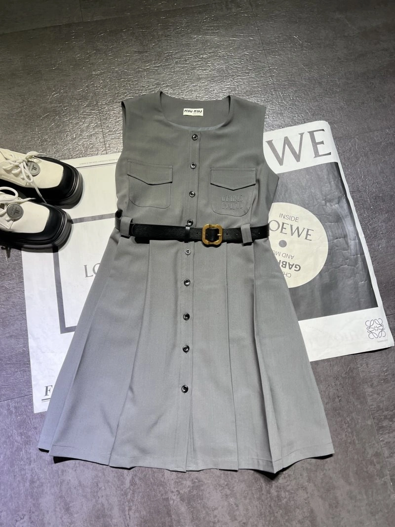 Trendsetting Miu Miu Dress 156537