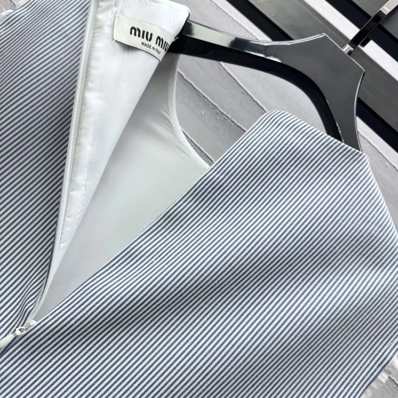 Miu Miu Dress Unisex 149177