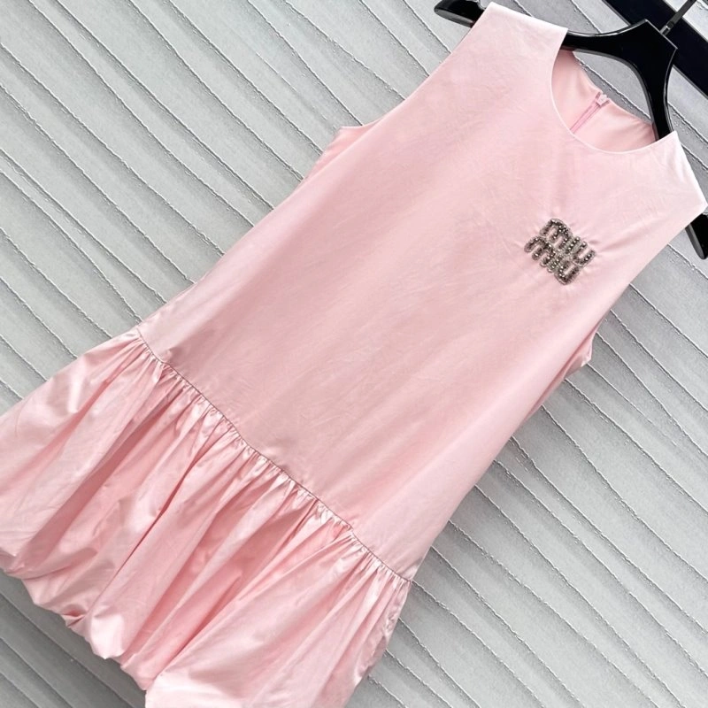 Fashionable Miu Miu Dress 149180