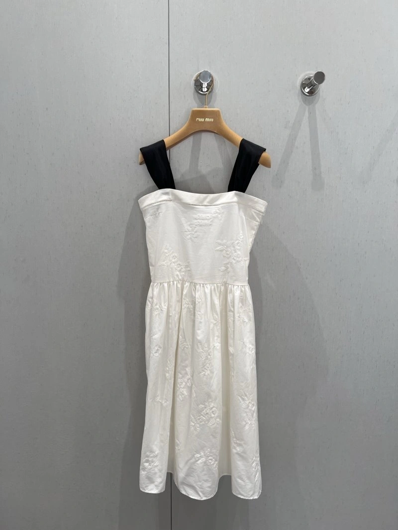 Miu Miu Dress Youthful 149176