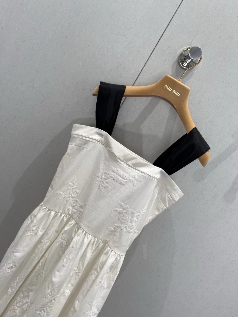 Miu Miu Dress Youthful 149176