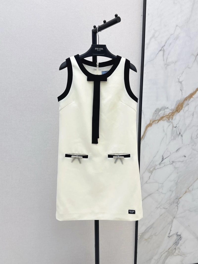 Minimalist Miu Miu Dress 149082