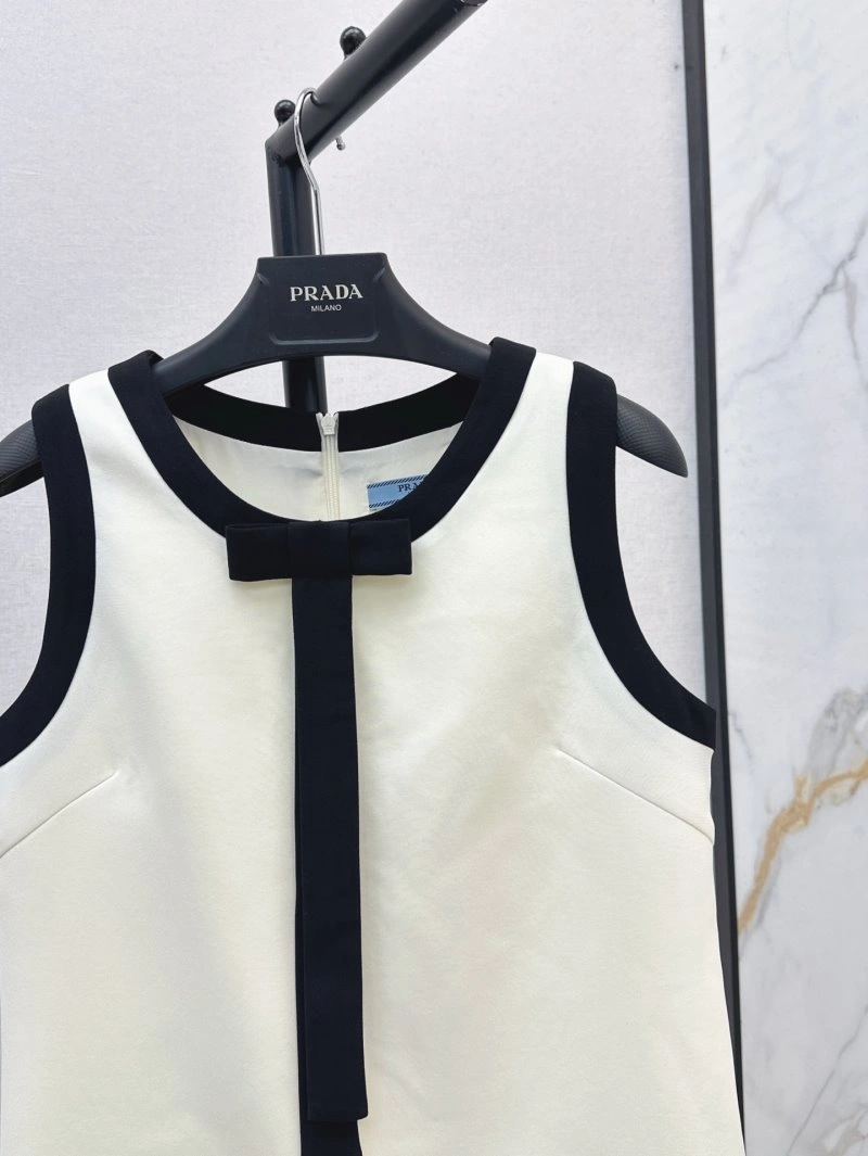 Minimalist Miu Miu Dress 149082