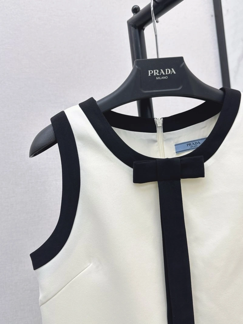 Minimalist Miu Miu Dress 149082