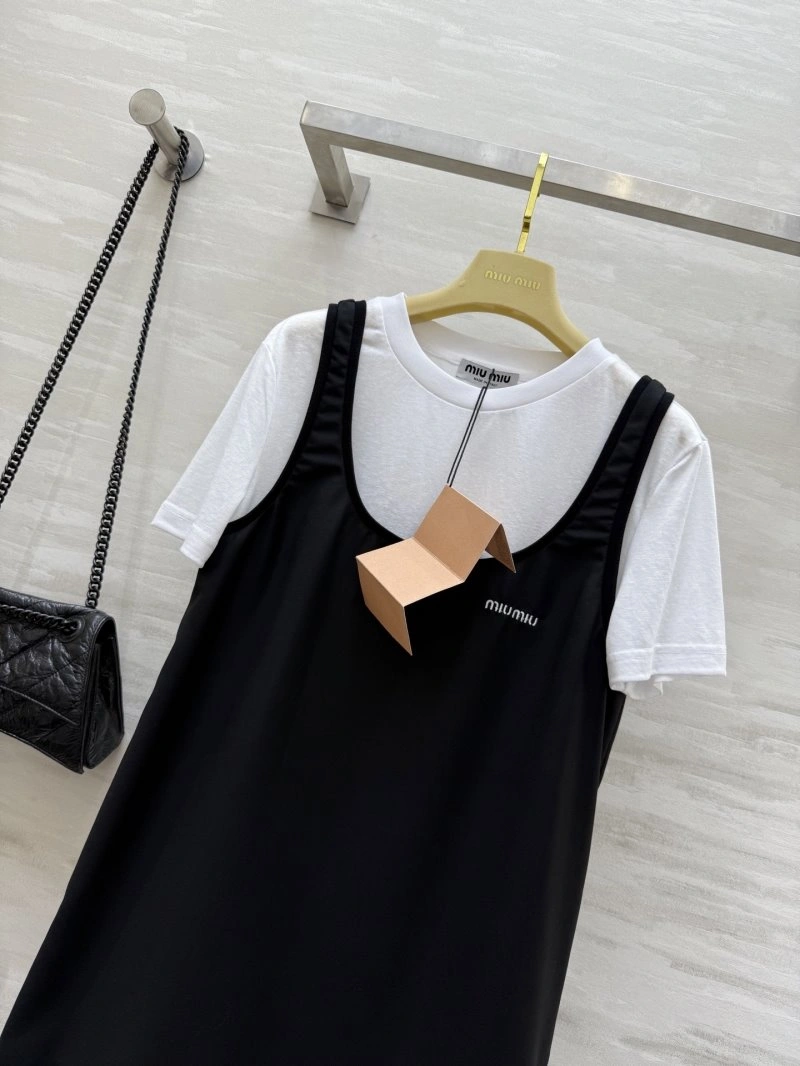 Miu Miu Dress Durable 149049