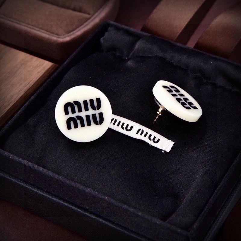 Miu Miu Earrings Sleek 213447