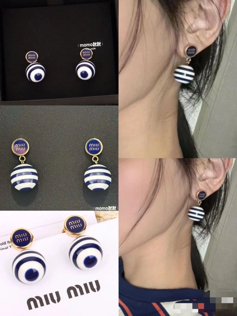Flexible Miu Miu Earrings 213416
