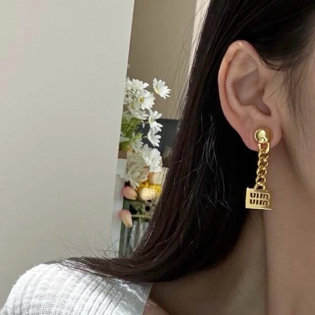 Miu Miu Earrings Effortless 212875