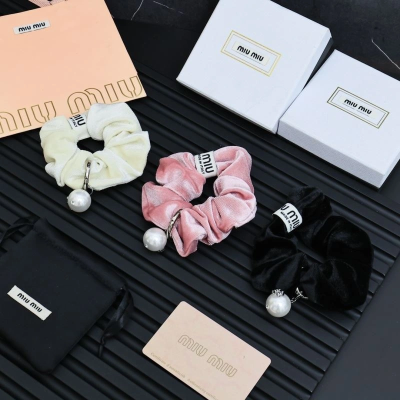 Miu Miu Earrings Cozy 212870