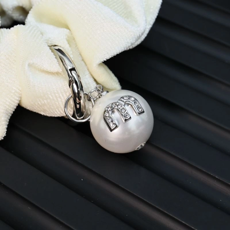 Miu Miu Earrings Cozy 212870