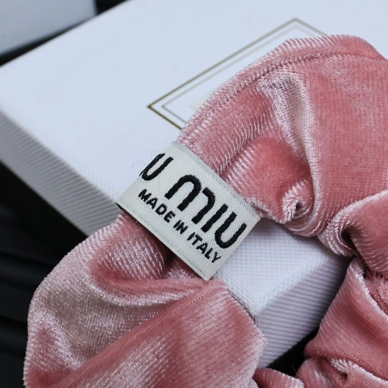 Miu Miu Earrings Cozy 212870