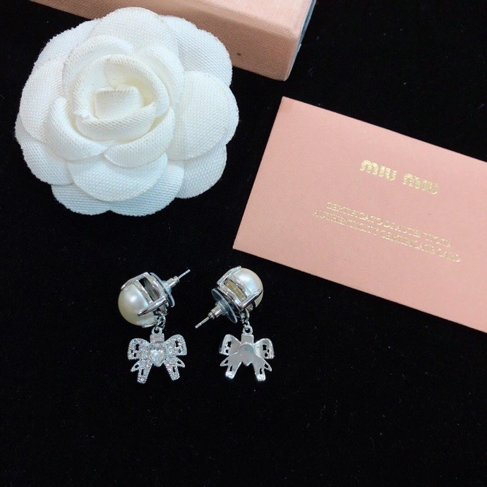 Miu Miu Earrings Fashionable 212871