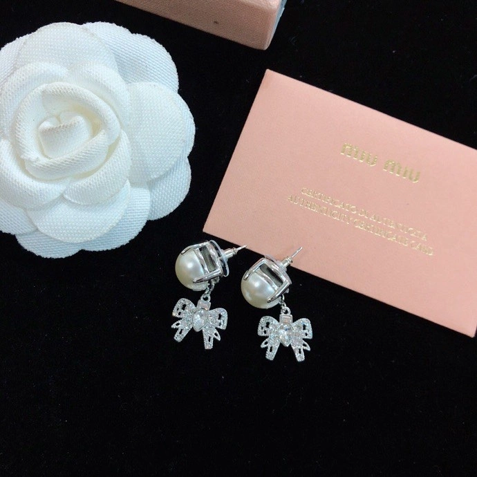 Miu Miu Earrings Fashionable 212871