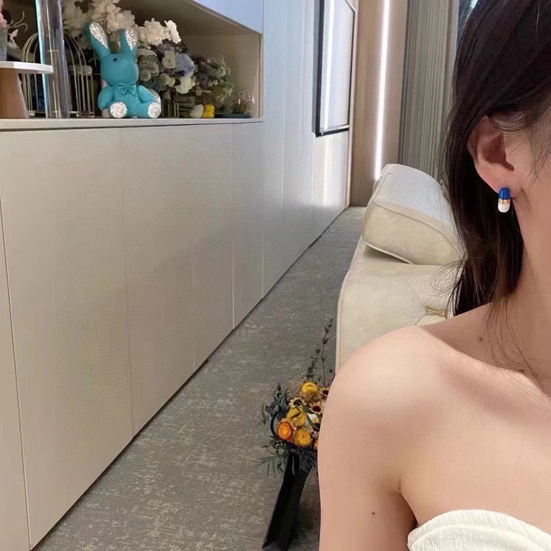 Effortless Miu Miu Earrings 212560