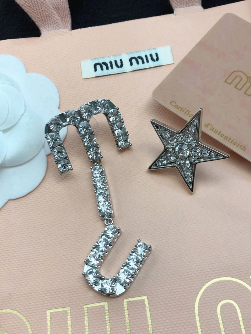 Miu Miu Earrings Trendsetting 212553