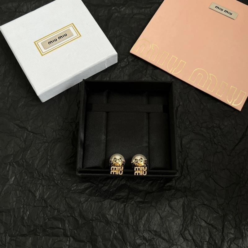 Miu Miu Earrings Sleek 211834