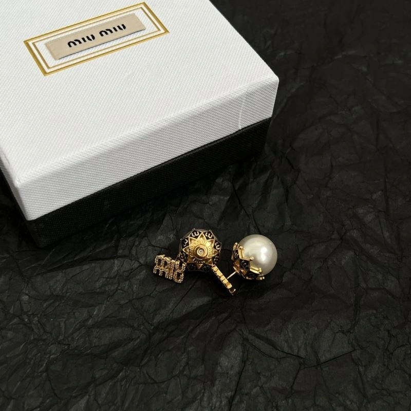 Miu Miu Earrings Sleek 211834