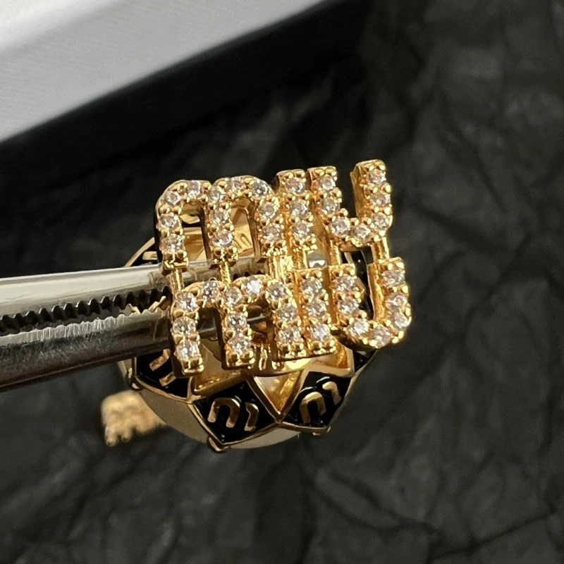 Miu Miu Earrings Sleek 211834