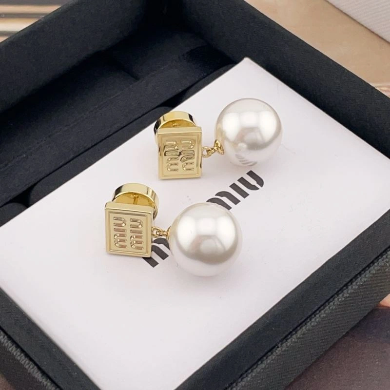 Miu Miu Earrings UrbanStyle 211142