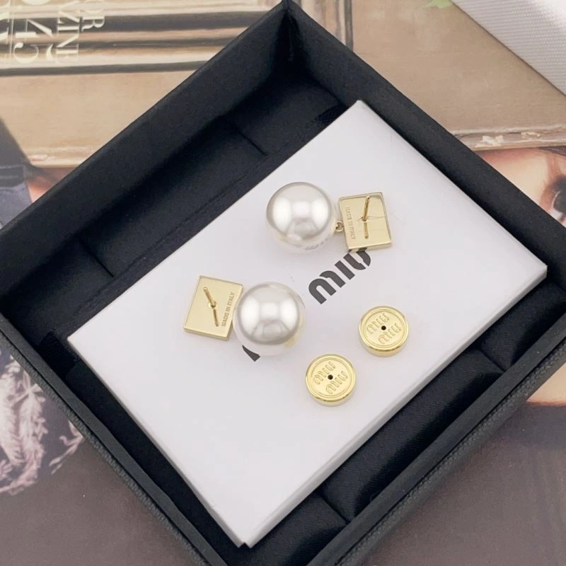 Miu Miu Earrings UrbanStyle 211142