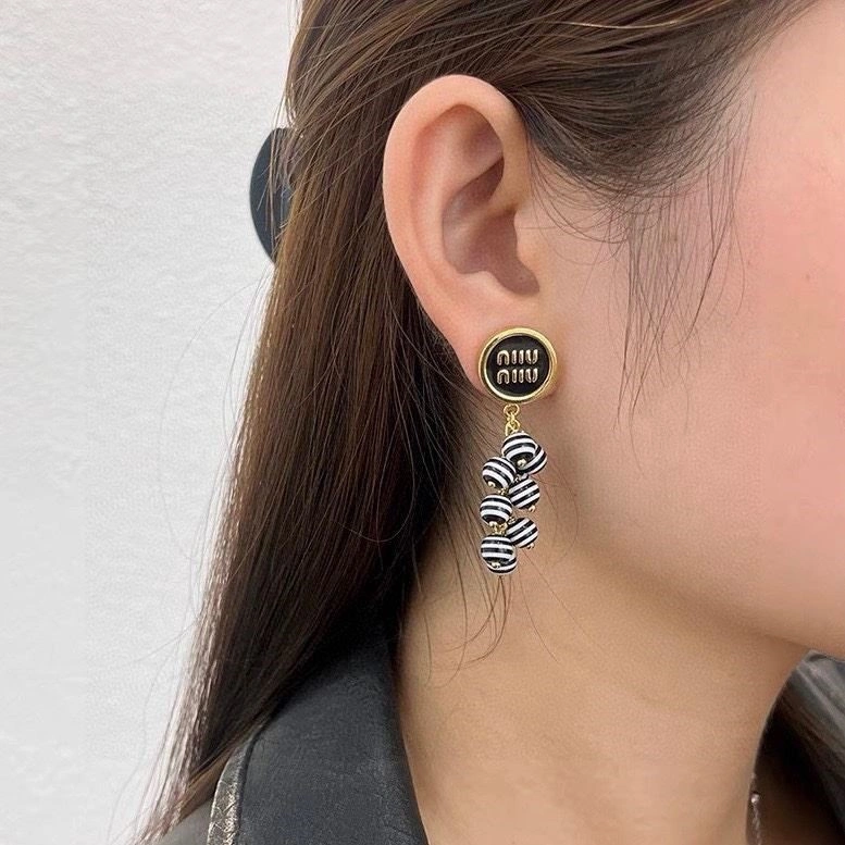 Affordable Miu Miu Earrings 210514