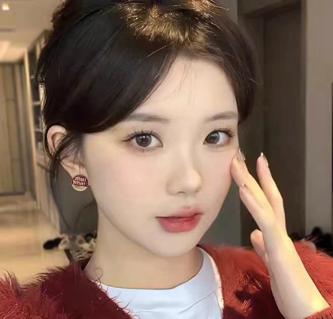 Miu Miu Earrings Snug 210505