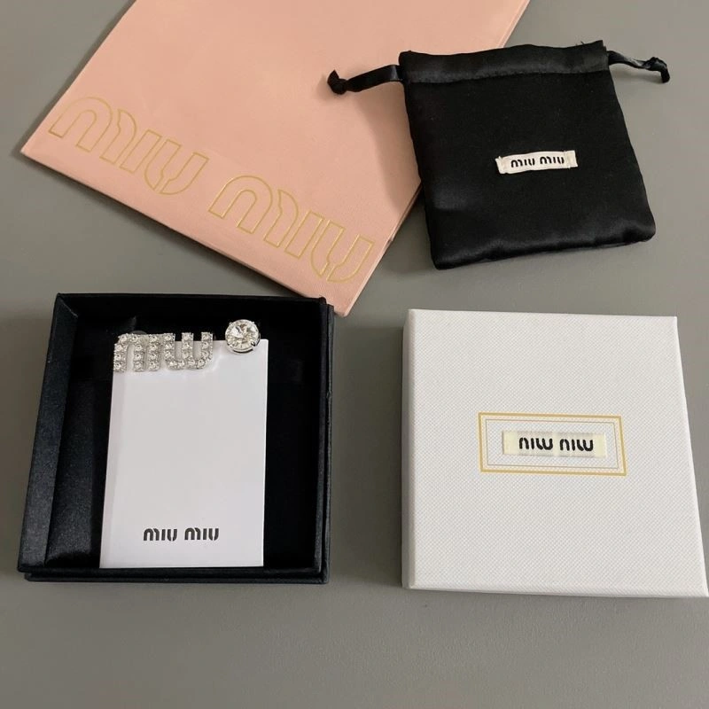 Miu Miu Earrings SoftTouch 210518