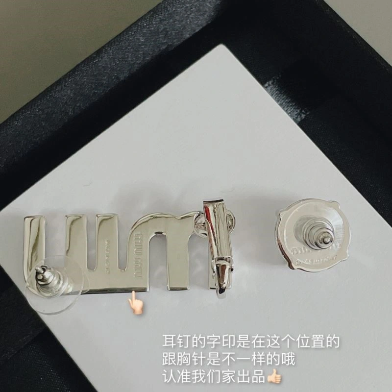 Miu Miu Earrings SoftTouch 210518