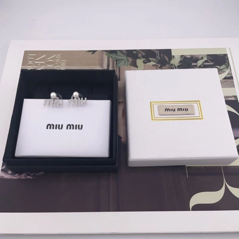 Miu Miu Earrings Breathable 209731
