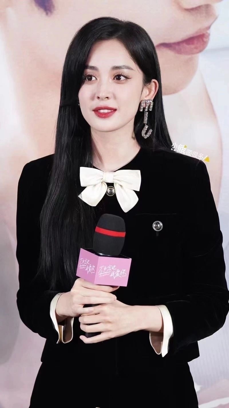 Breathable Miu Miu Earrings 209735