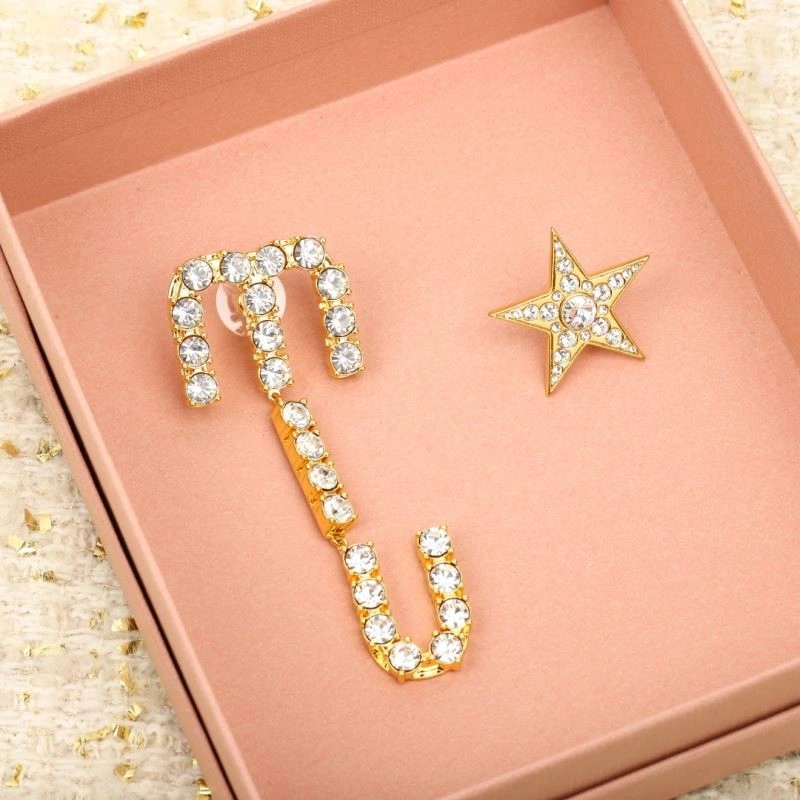 Miu Miu Earrings Flexible 209716