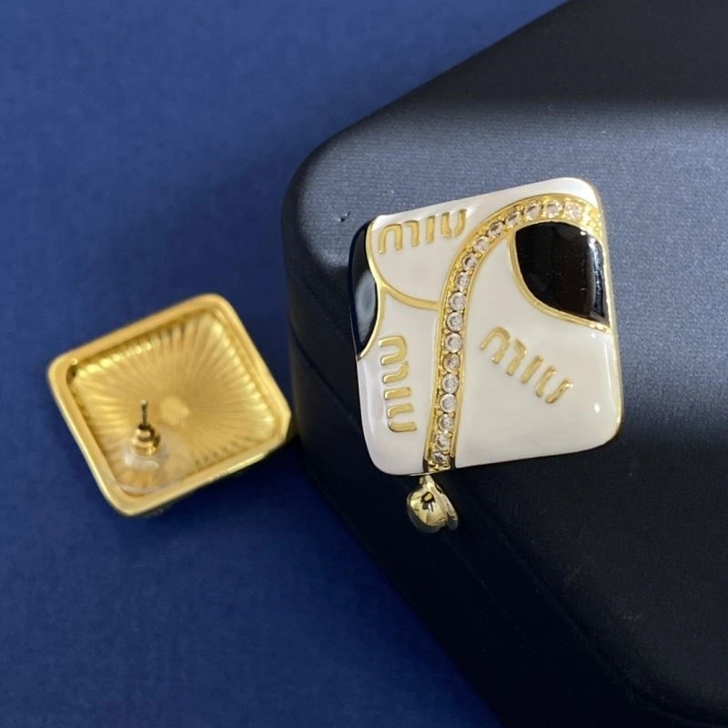 Miu Miu Earrings Snug 209711