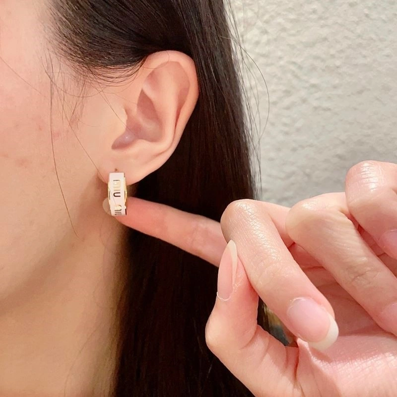 Miu Miu Earrings Stylish 209709