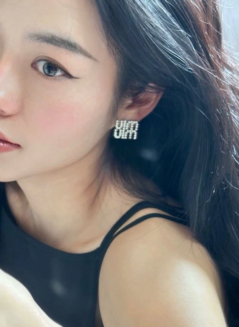 Miu Miu Earrings Unique 209222