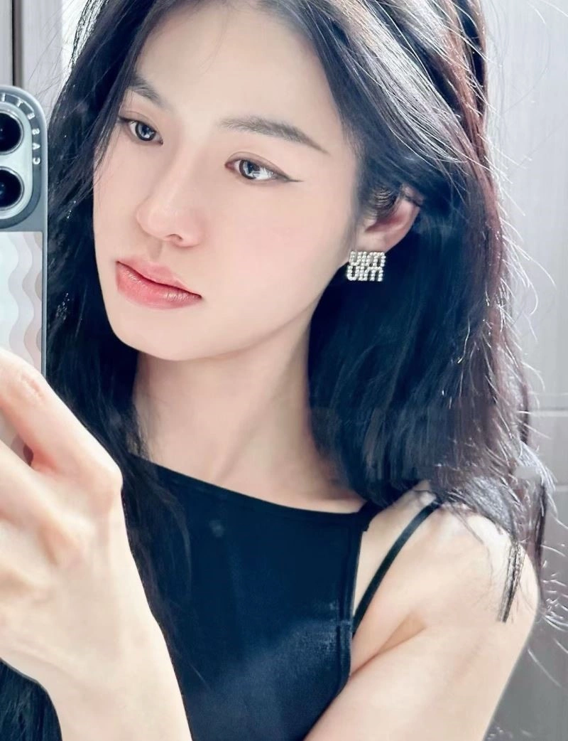 Miu Miu Earrings Unique 209222