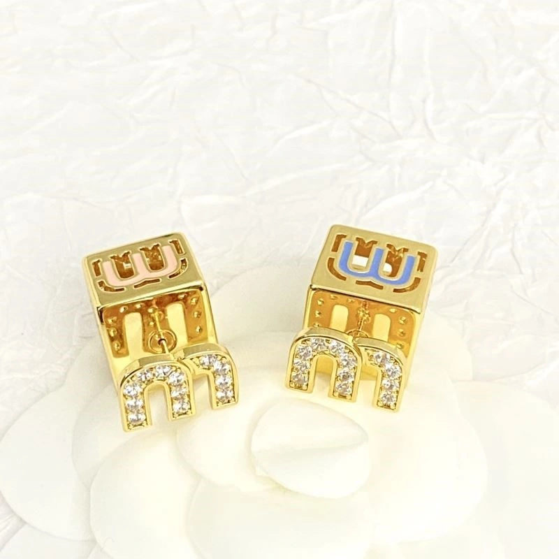 Miu Miu Earrings Snug 209198
