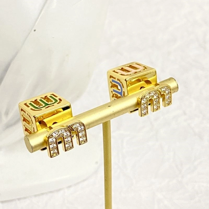 Miu Miu Earrings Snug 209198