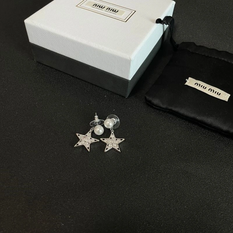 Miu Miu Earrings Comfortable 209186