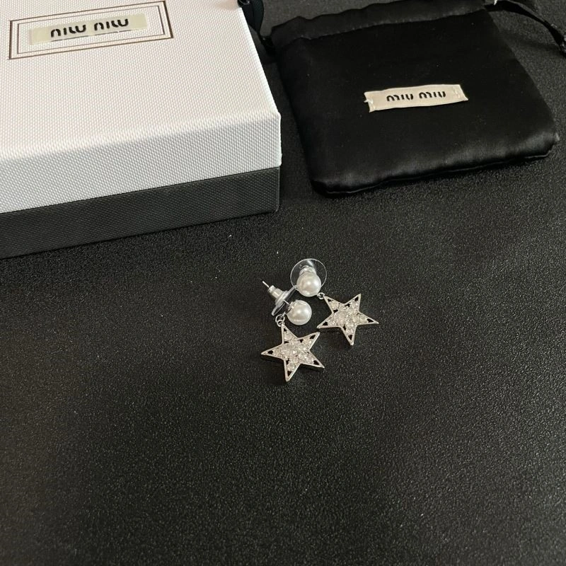 Miu Miu Earrings Comfortable 209186