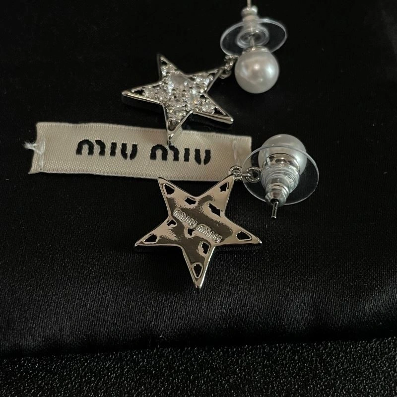 Miu Miu Earrings Comfortable 209186