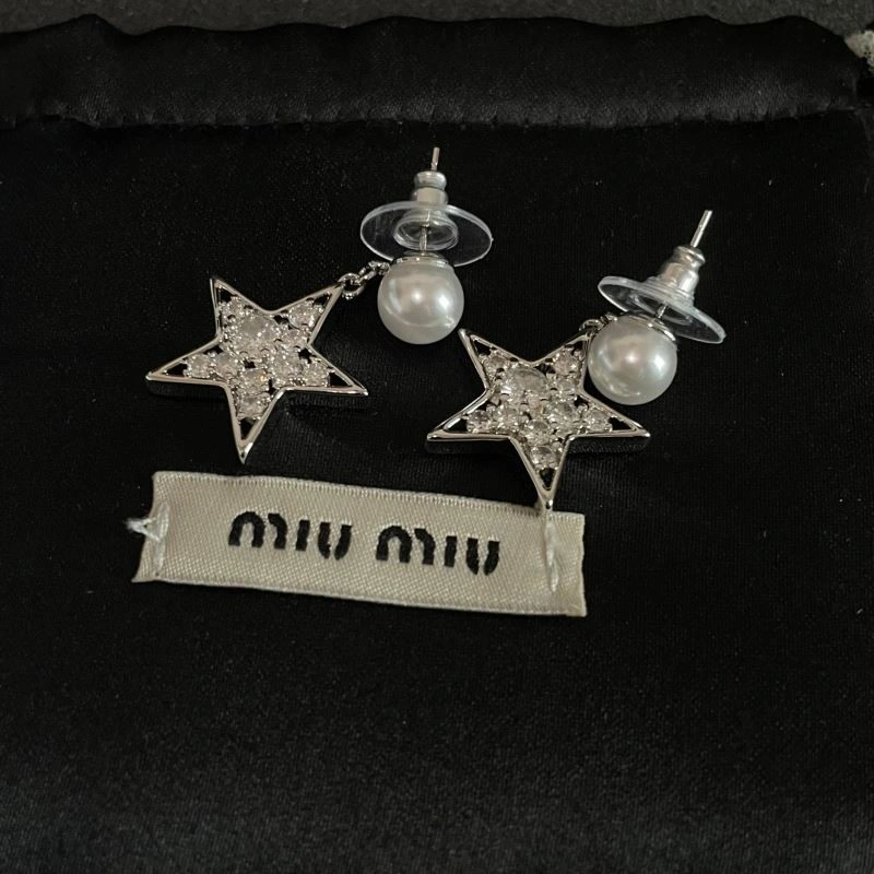 Miu Miu Earrings Comfortable 209186