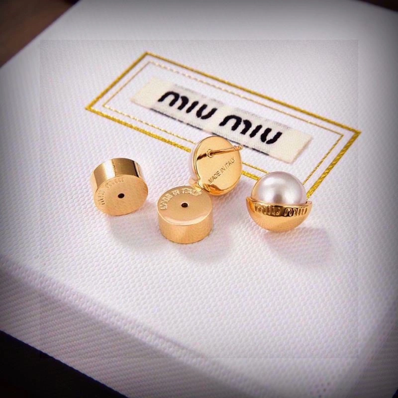 Miu Miu Earrings Sleek 209184