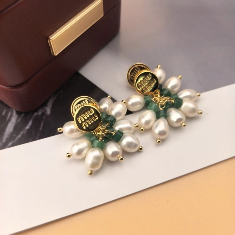 Miu Miu Earrings Comfortable 207872