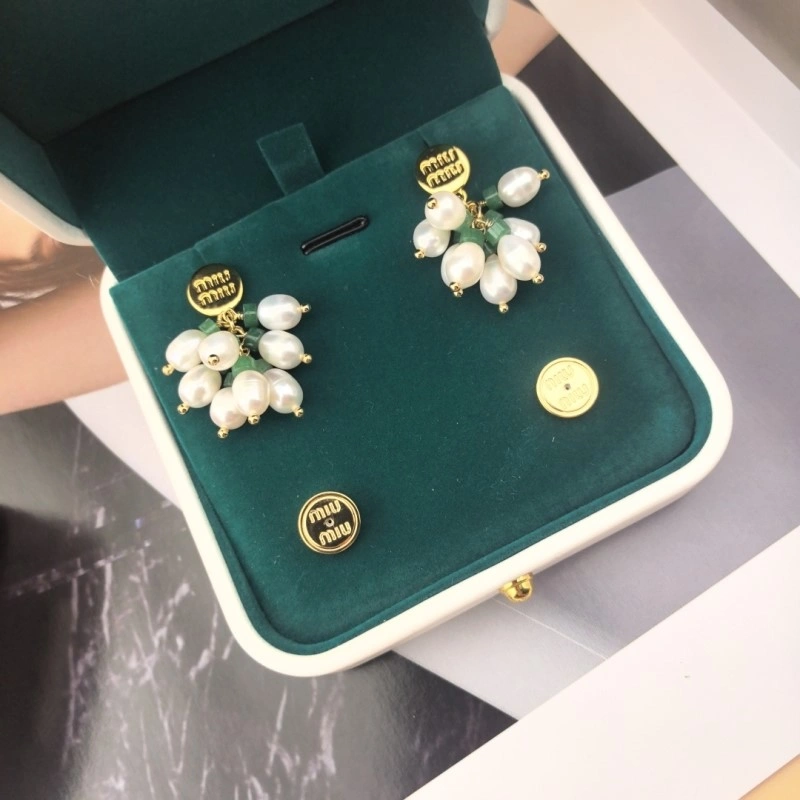 Miu Miu Earrings Comfortable 207872