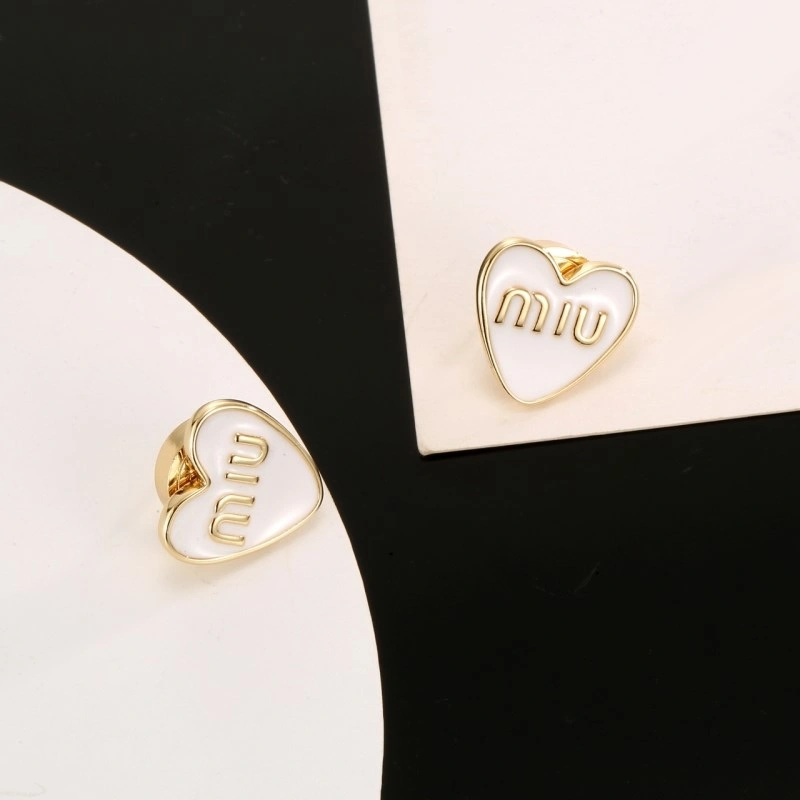 Miu Miu Earrings Lightweight 207849