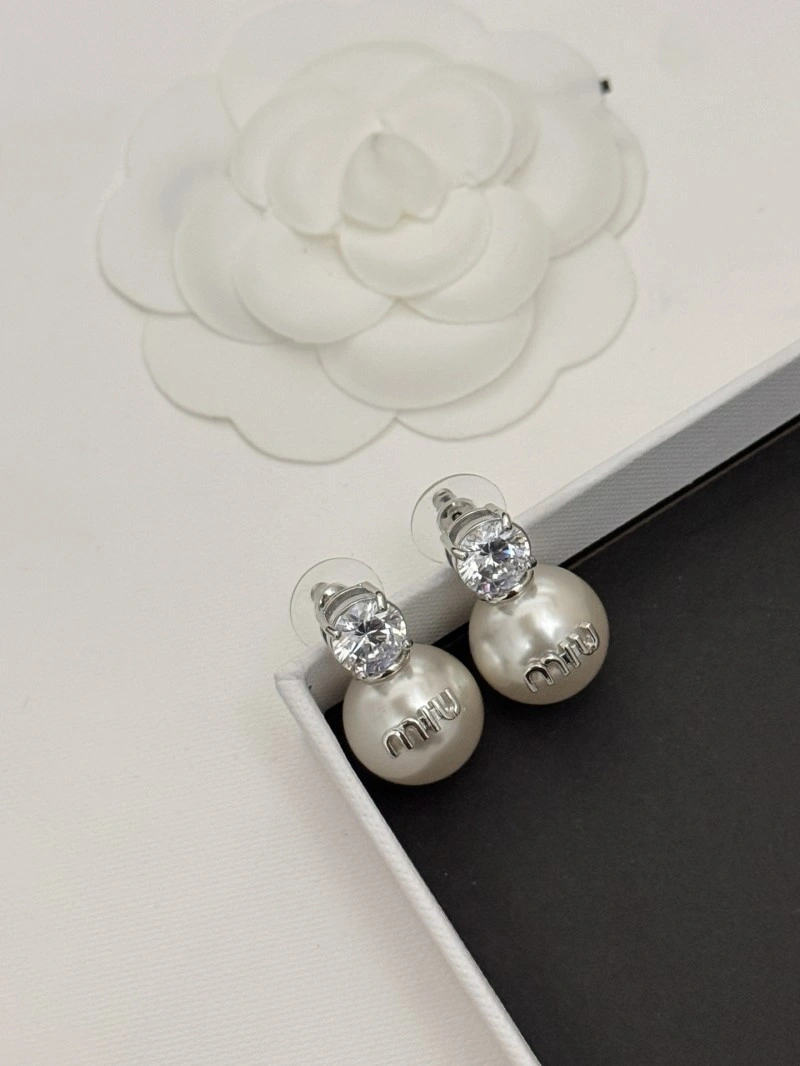 Miu Miu Earrings Breathable 207839